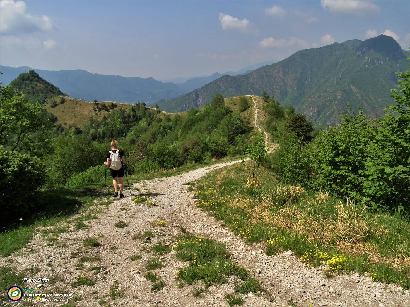 53 Sole a picco, meglio rientrare.JPG